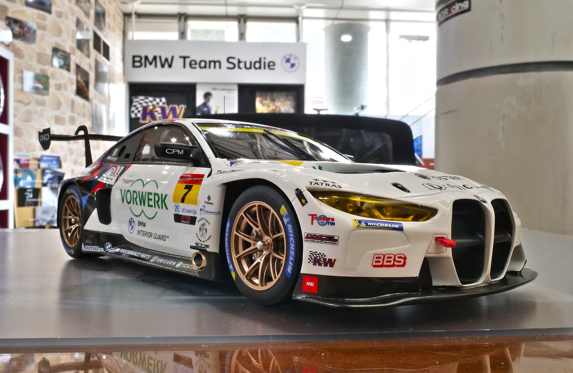 TOP SPEED 1/18スケールミニカー BMW M Team Studie Studie BMW M4 2023シーズンモデル – Studie  BMW WONDERLAND