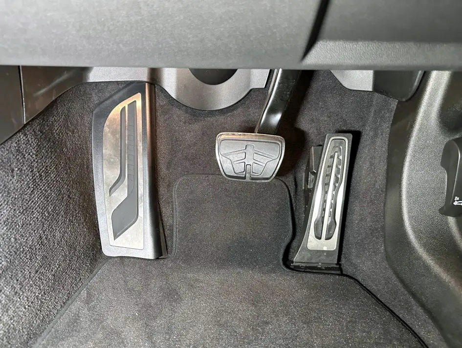 BMW ORIGINAL M Performance フットレスト 右ハンドル用 G2X/G8X