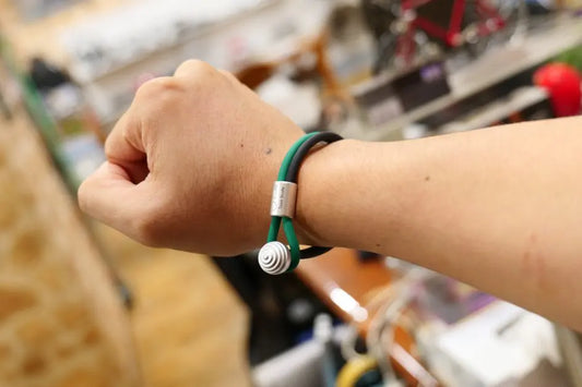 BMW M Team StudieオリジナルSEVルーパーブレスレット　期間限定特価！！