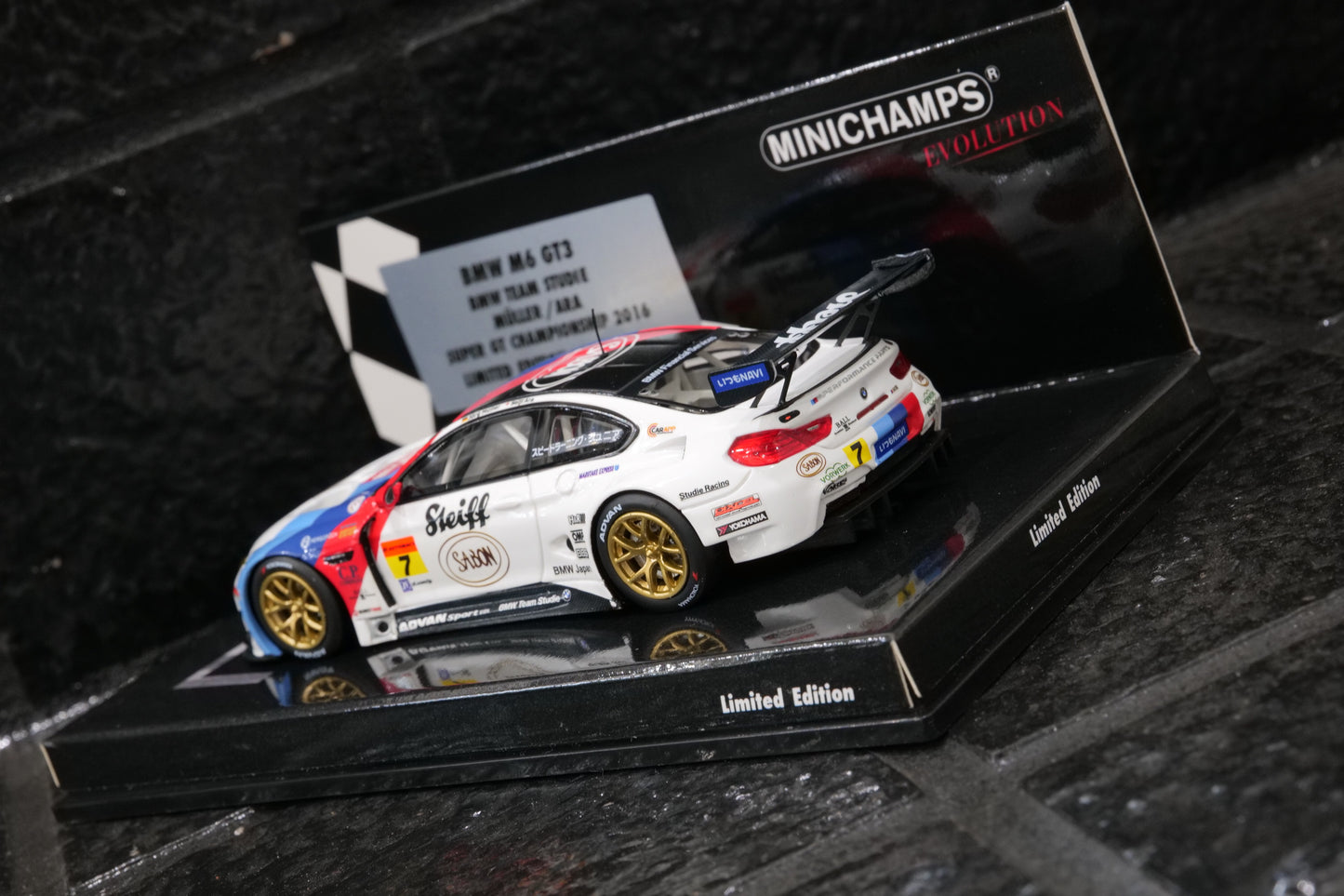 MINICHAMPS 1/43 BMW Team Studie M6GT3 ミニカー