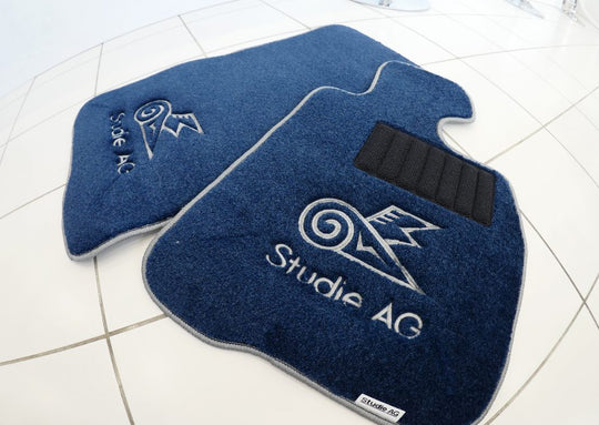 Studie AG フロアマット モノクローム（単色）G30+F90M5 右ハンドル車用